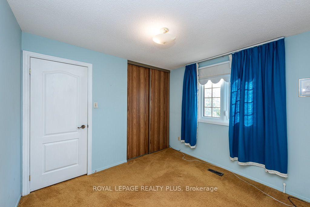 Photo 33 of 19 Macdougall Drive, Brampton, Central Park — HOMEH