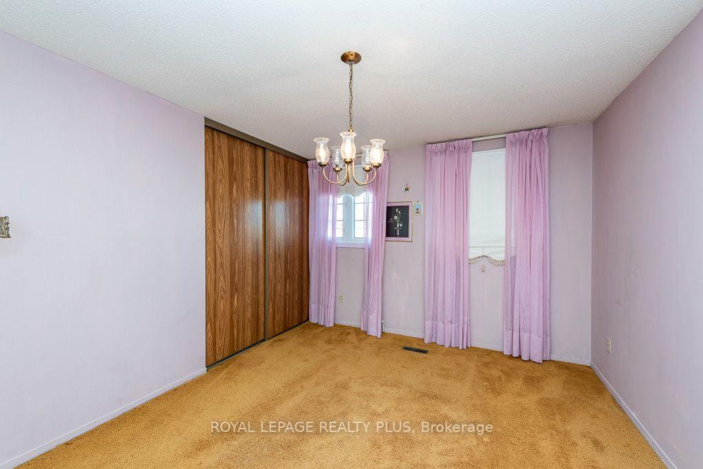 Photo 34 of 19 Macdougall Drive, Brampton, Central Park — HOMEH