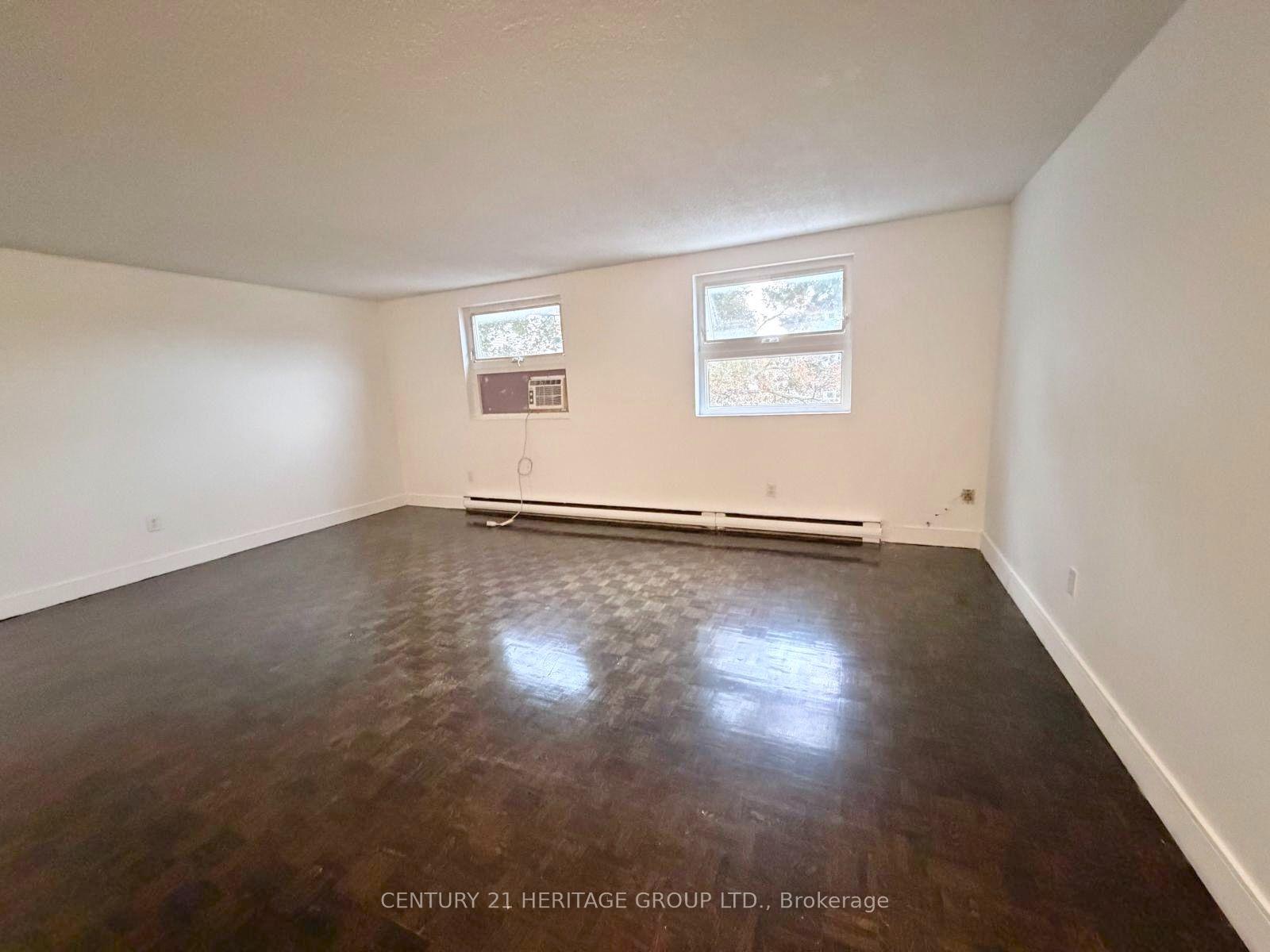 Photo 5 of Unit 131, 7555 Goreway Drive, Mississauga, Malton — HOMEH