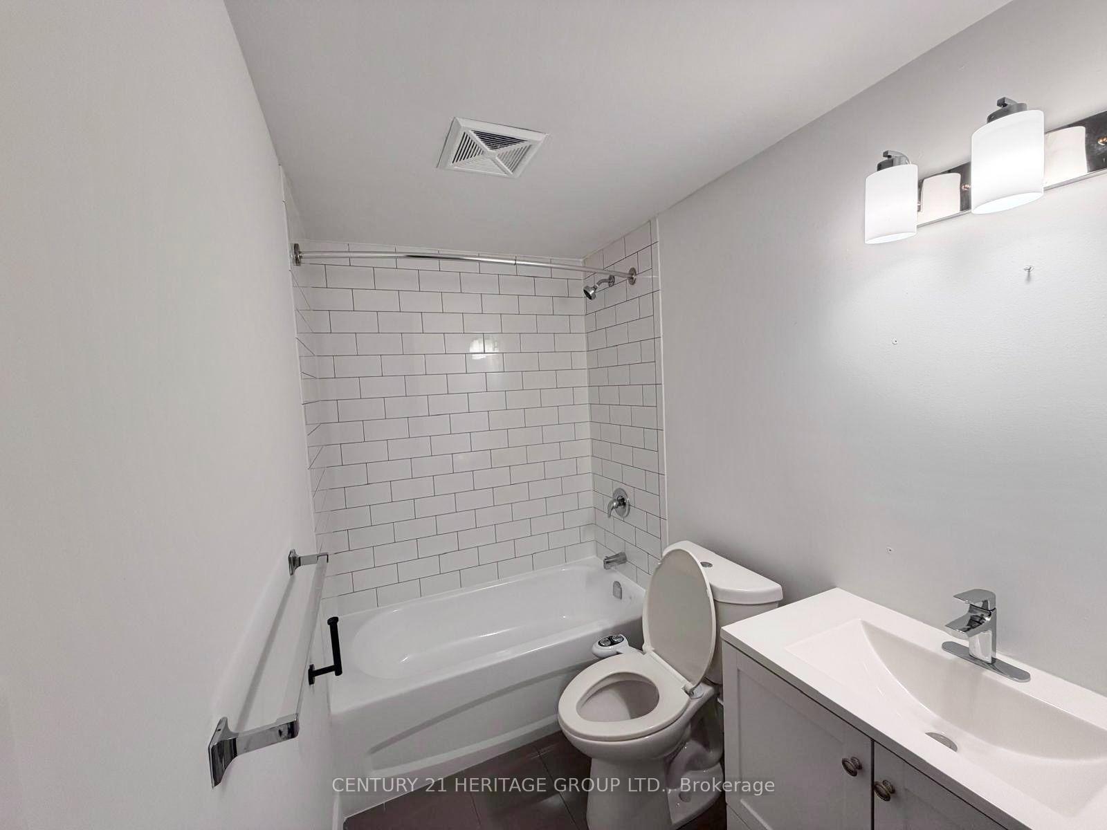 Photo 6 of Unit 131, 7555 Goreway Drive, Mississauga, Malton — HOMEH