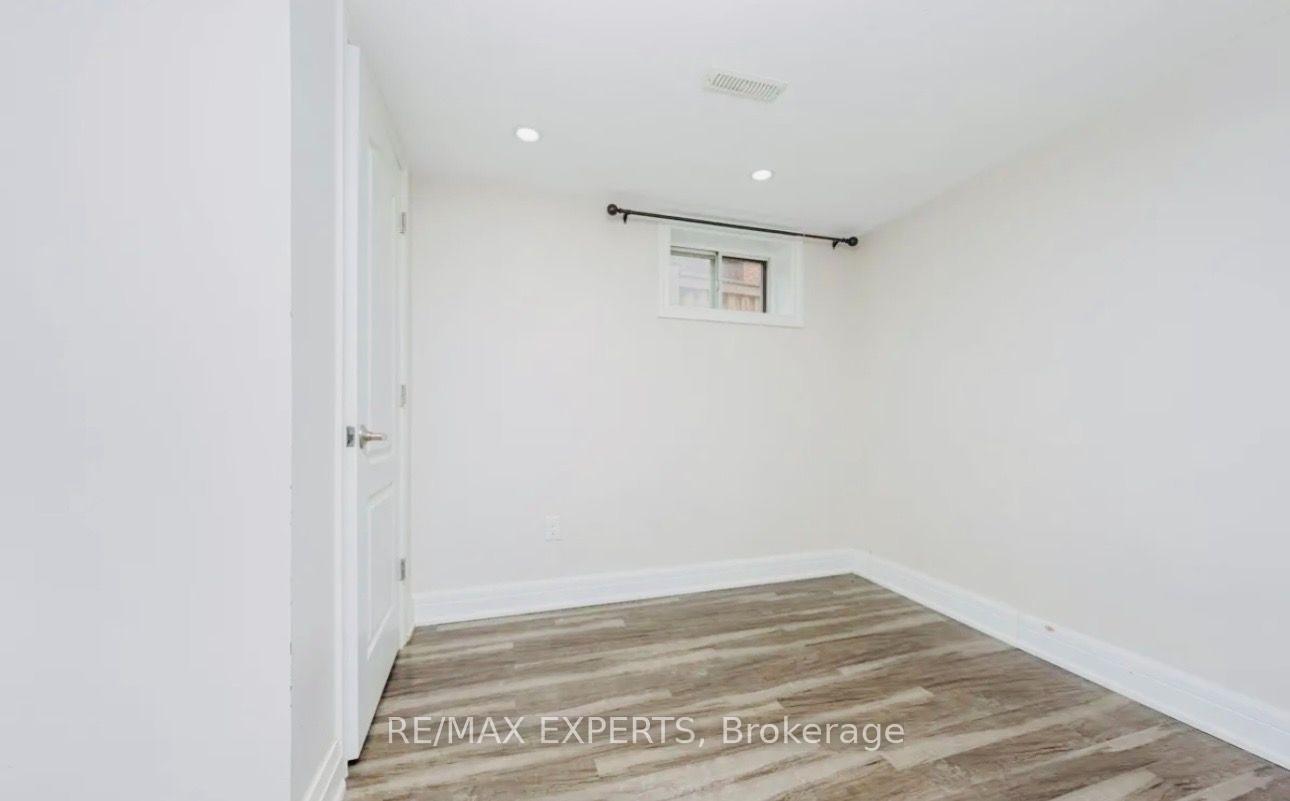 Photo 6 of Unit Lower, 465 Fergo Avenue, Mississauga, Cooksville — HOMEH