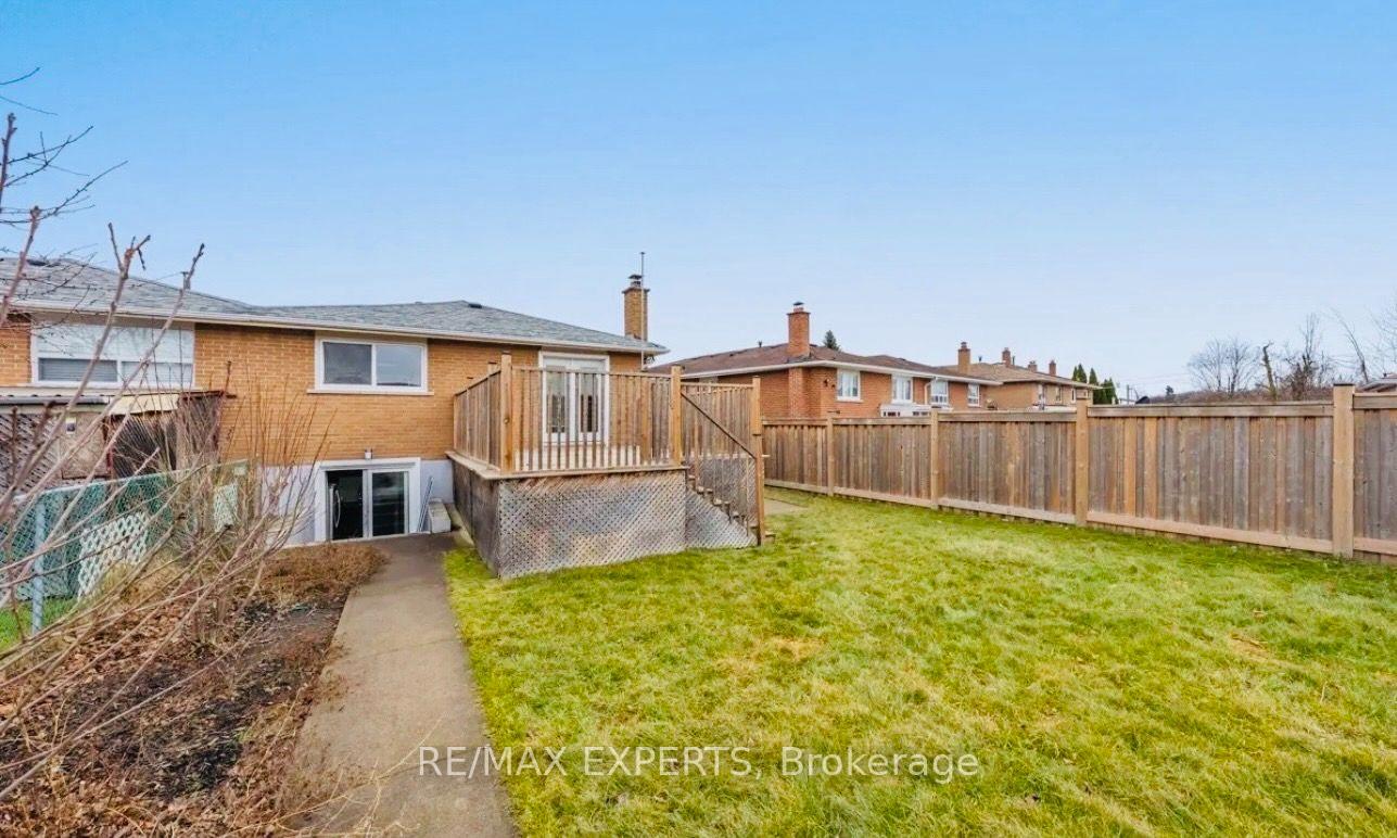 Photo 9 of Unit Lower, 465 Fergo Avenue, Mississauga, Cooksville — HOMEH