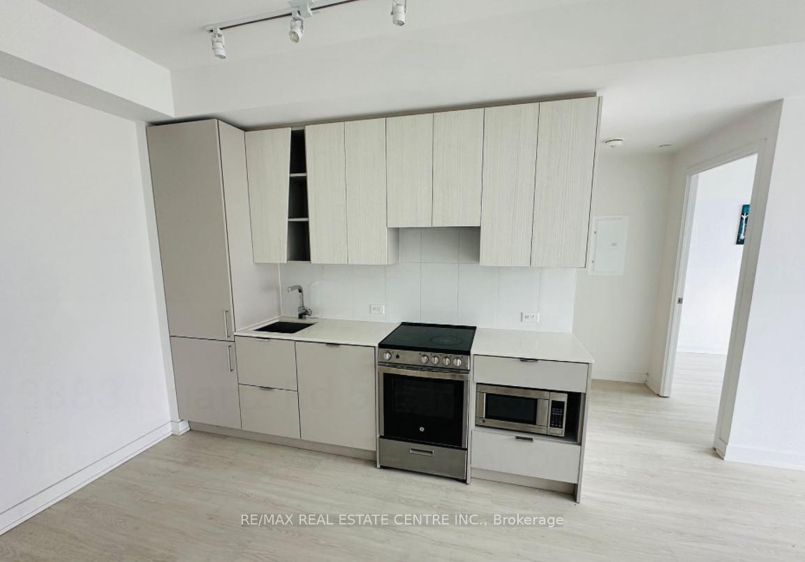 Photo 3 of Unit 511, 3883 Quartz Road, Mississauga, City Centre — HOMEH