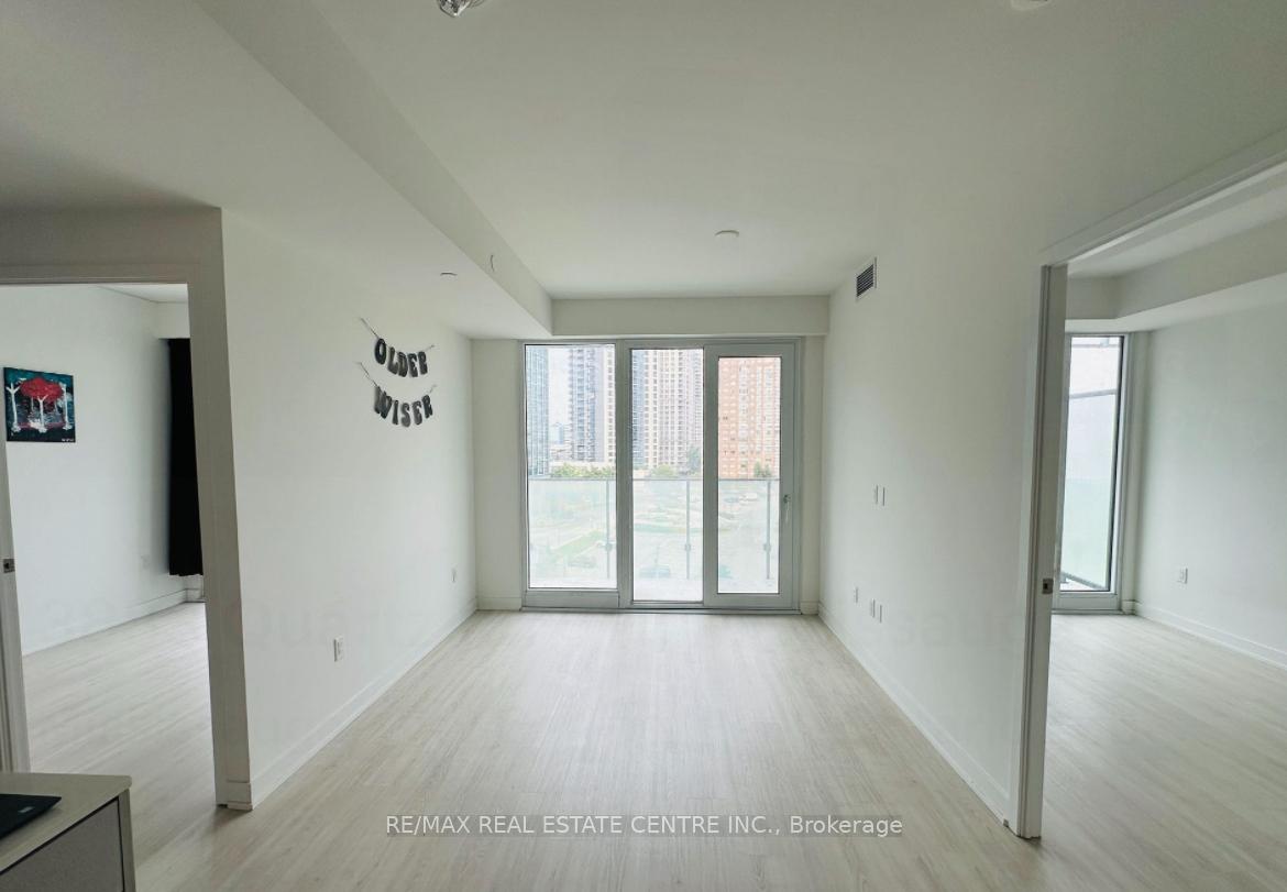 Photo 4 of Unit 511, 3883 Quartz Road, Mississauga, City Centre — HOMEH