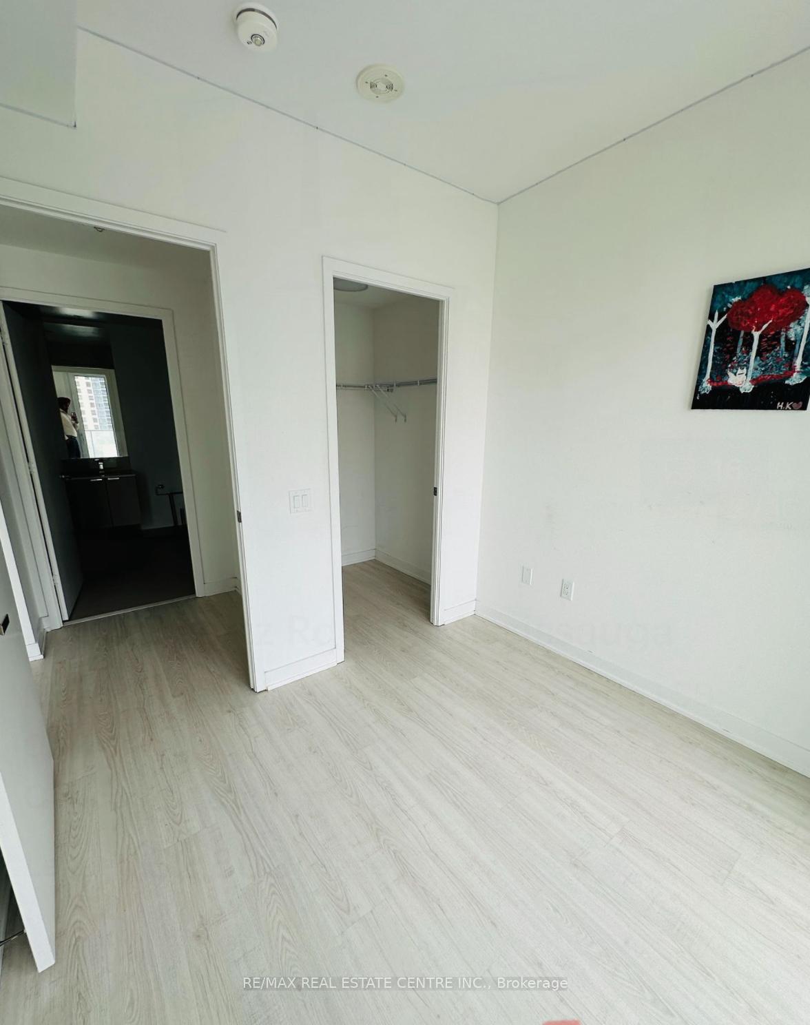 Photo 9 of Unit 511, 3883 Quartz Road, Mississauga, City Centre — HOMEH