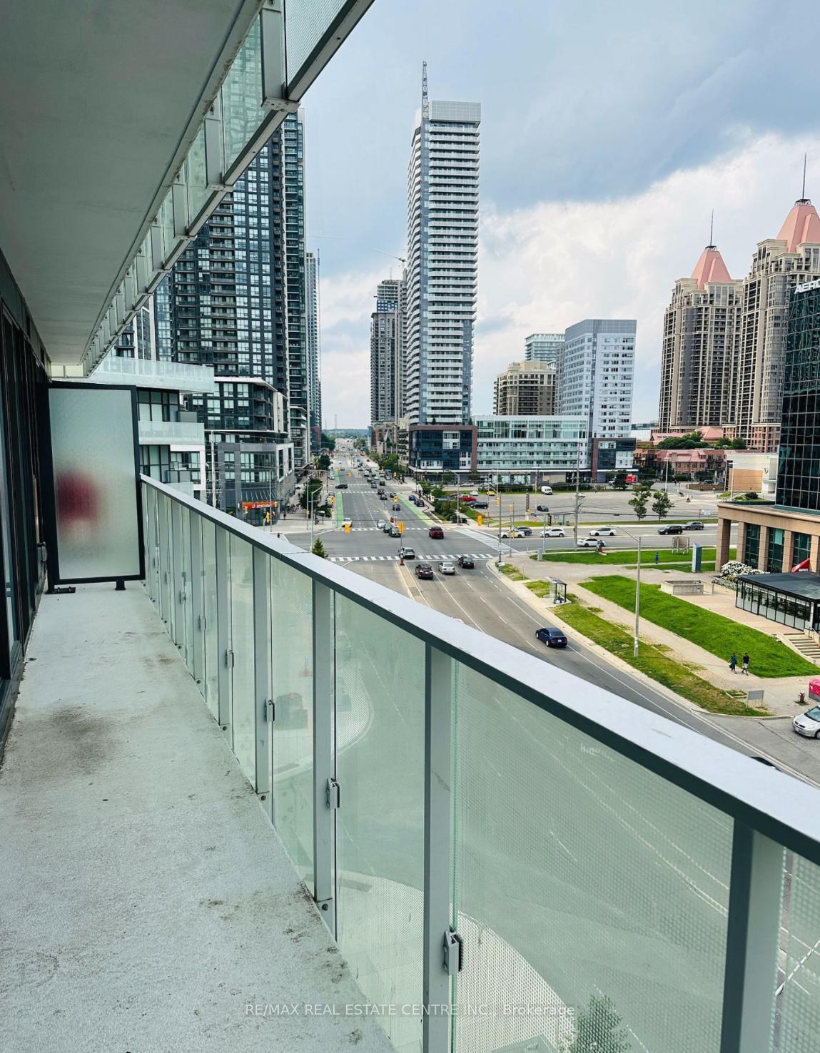 Photo 12 of Unit 511, 3883 Quartz Road, Mississauga, City Centre — HOMEH