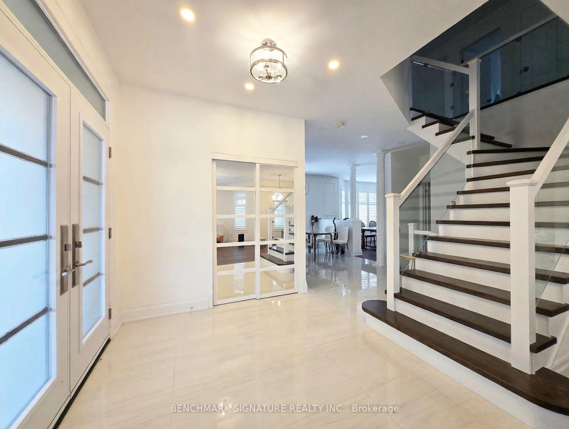 Photo 4 of 131 Magpie Crescent, Vaughan, Vellore Village — HOMEH
