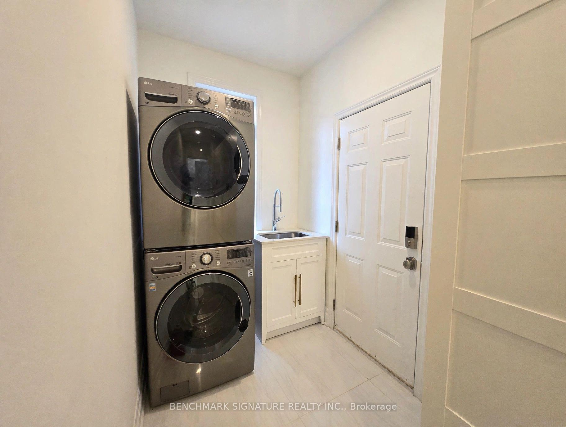 Photo 14 of 131 Magpie Crescent, Vaughan, Vellore Village — HOMEH