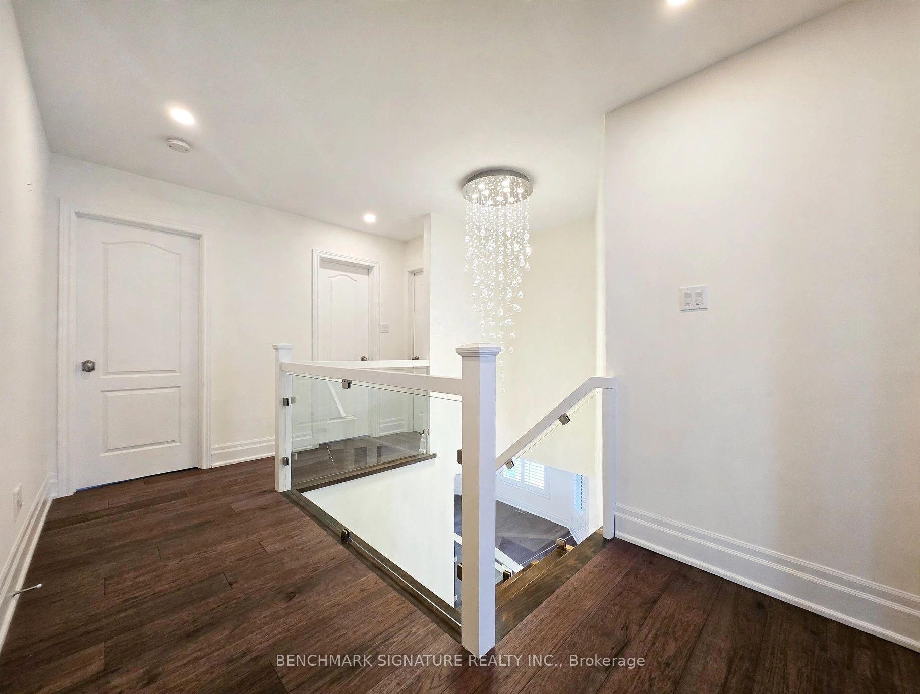 Photo 16 of 131 Magpie Crescent, Vaughan, Vellore Village — HOMEH