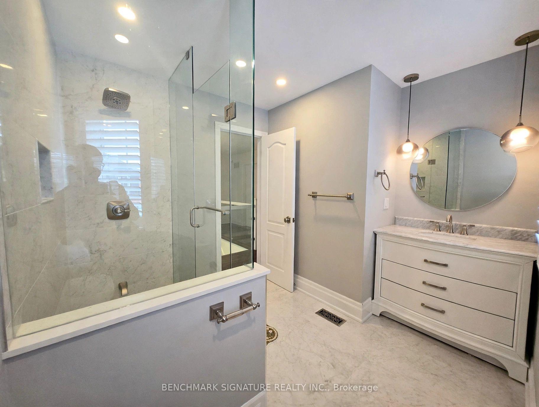 Photo 20 of 131 Magpie Crescent, Vaughan, Vellore Village — HOMEH