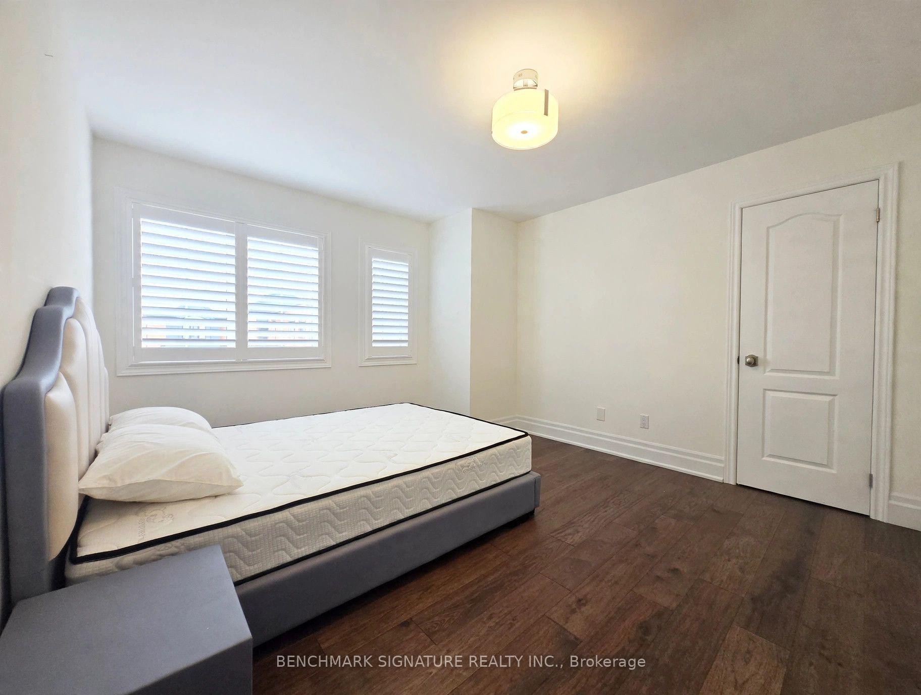 Photo 22 of 131 Magpie Crescent, Vaughan, Vellore Village — HOMEH
