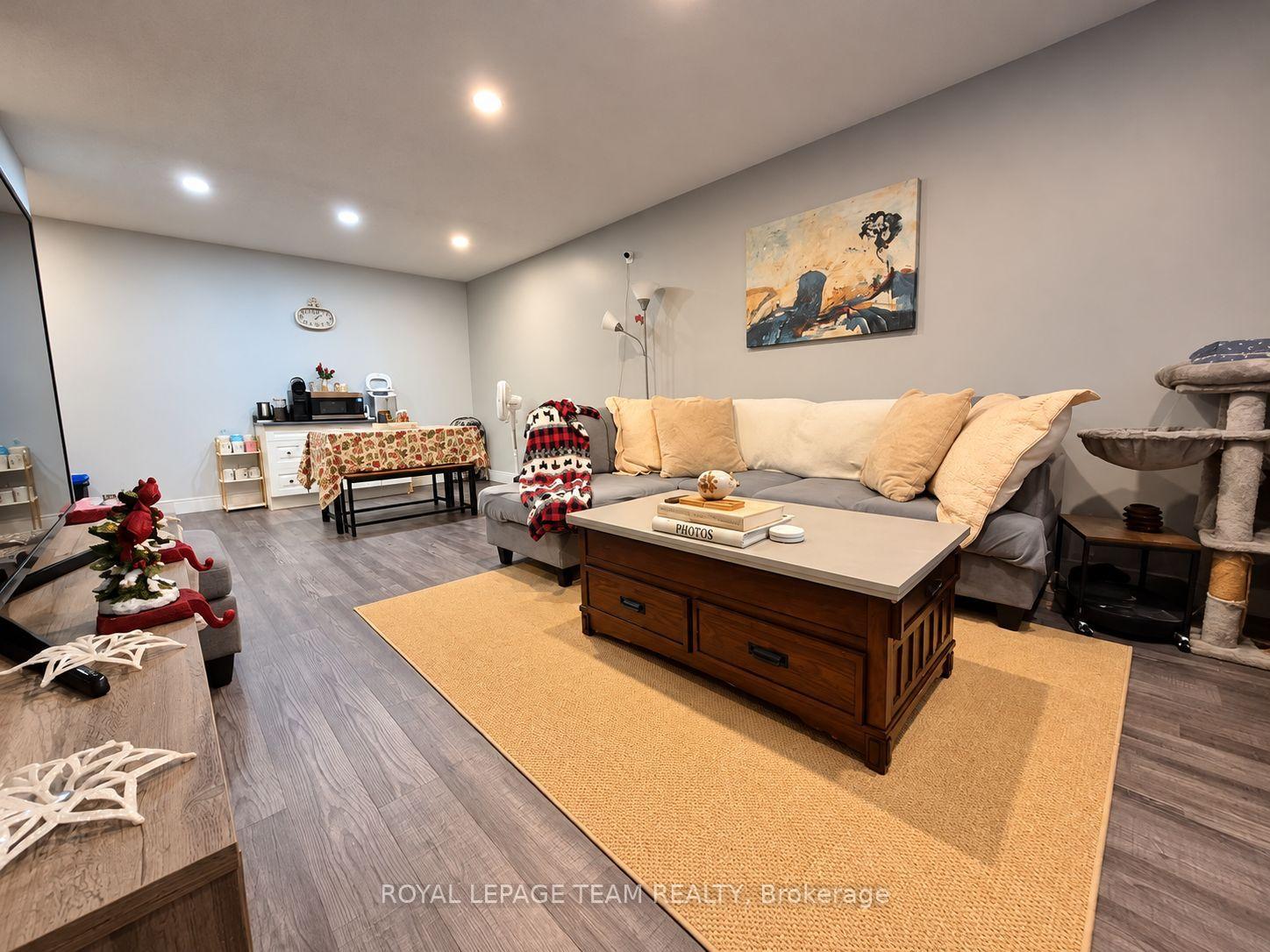 Photo 11 of Unit 1, 825 Macodrum Drive, Brockville, Brockville — HOMEH