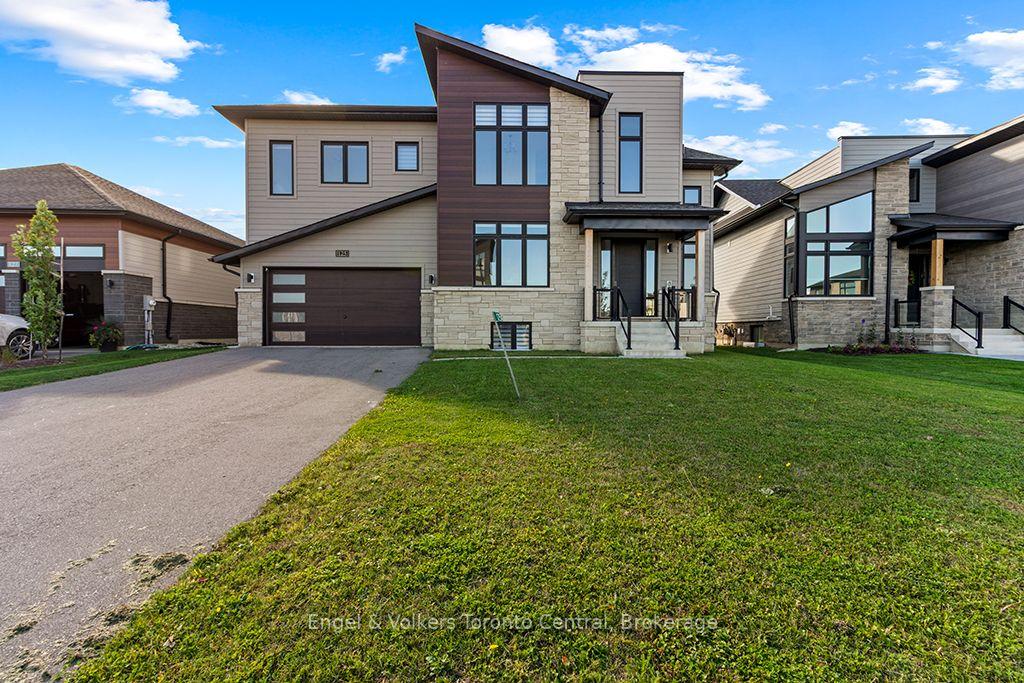Photo of 125 Stoneleigh Drive