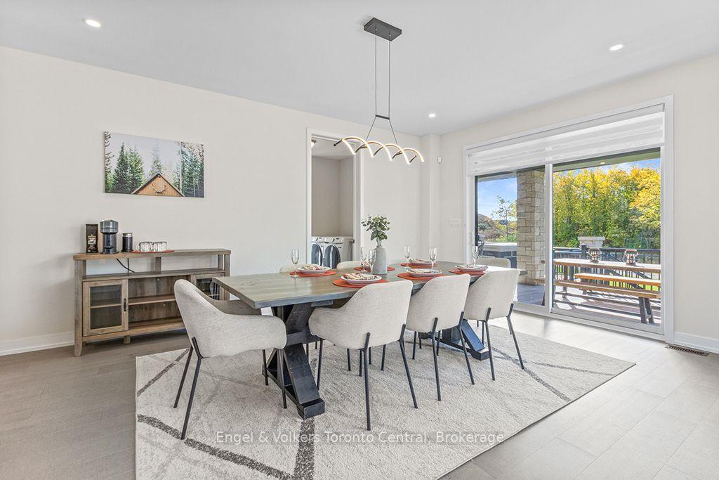 Photo 12 of 125 Stoneleigh Drive, Blue Mountains — HOMEH