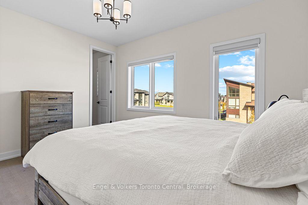 Photo 29 of 125 Stoneleigh Drive, Blue Mountains — HOMEH