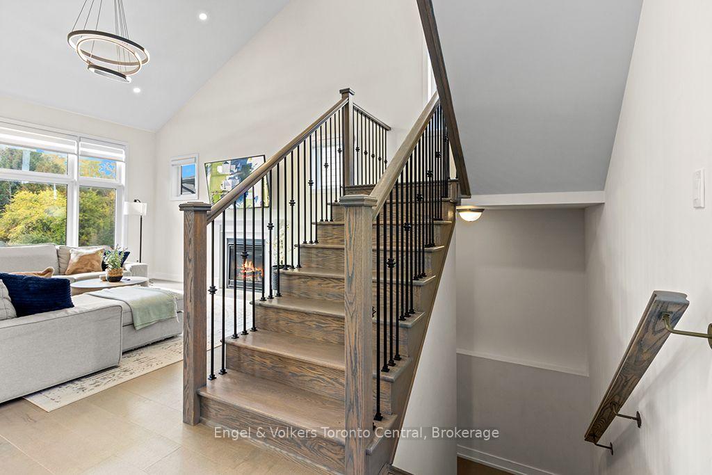 Photo 33 of 125 Stoneleigh Drive, Blue Mountains — HOMEH