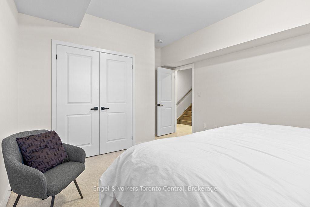 Photo 39 of 125 Stoneleigh Drive, Blue Mountains — HOMEH