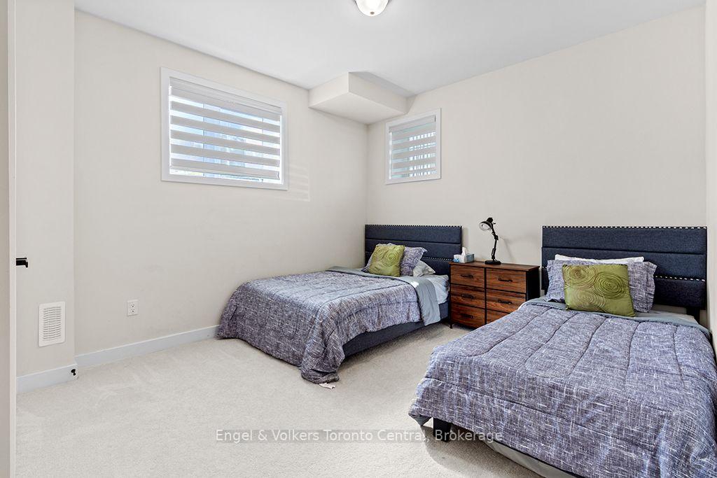 Photo 41 of 125 Stoneleigh Drive, Blue Mountains — HOMEH