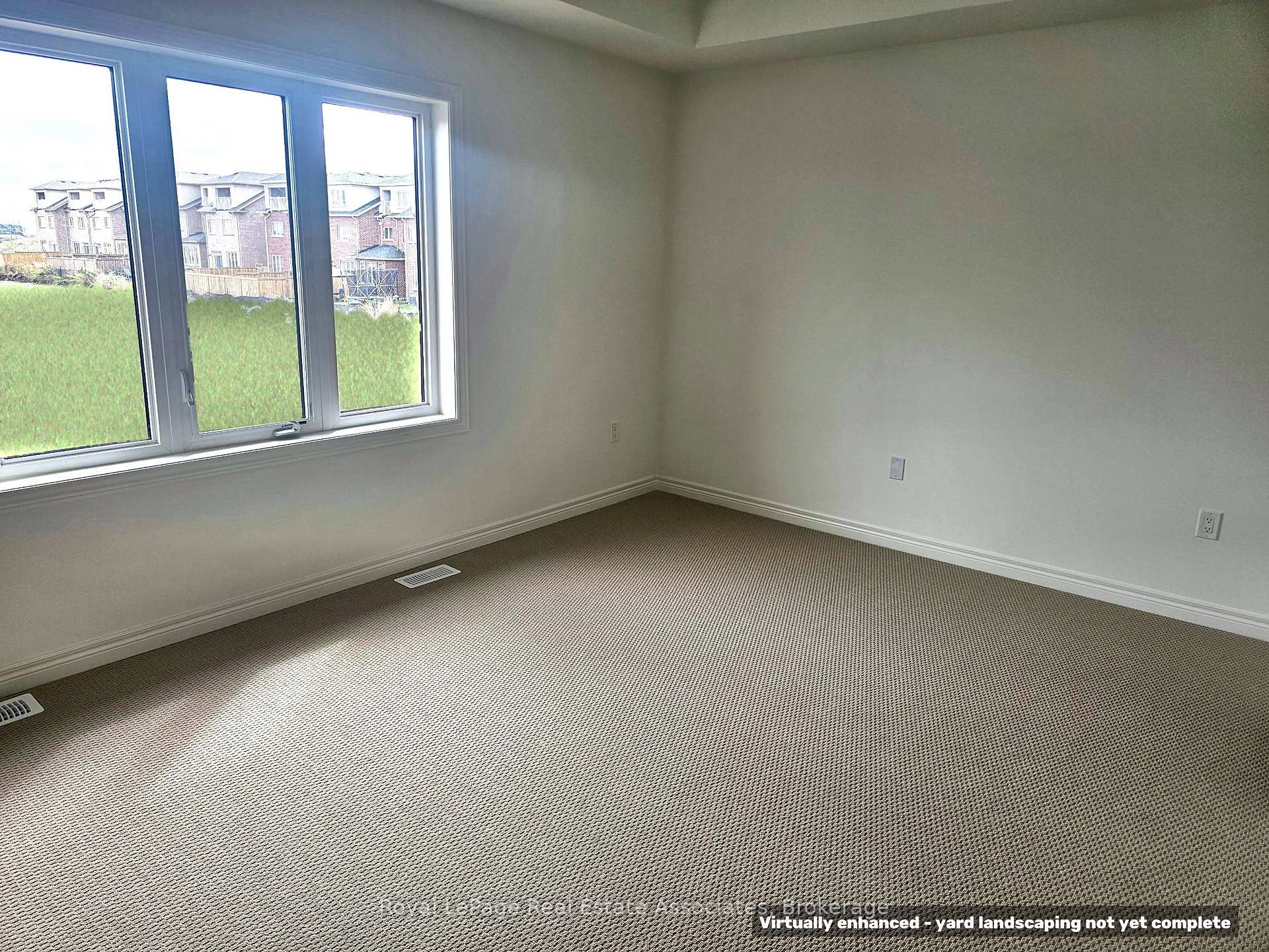 Photo 11 of 75 Picardy Drive, Hamilton, Stoney Creek Mountain — HOMEH