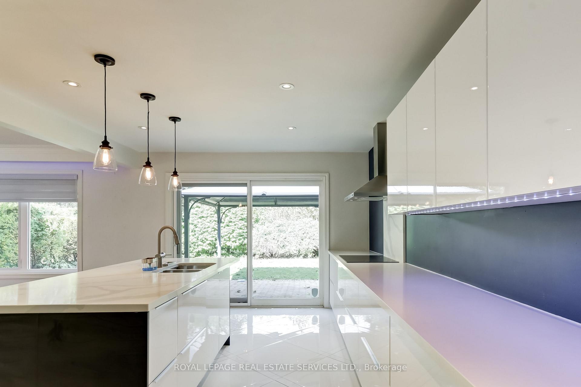 Photo 47 of 75 Ravensbourne Crescent, Etobicoke, Princess-Rosethorn — HOMEH
