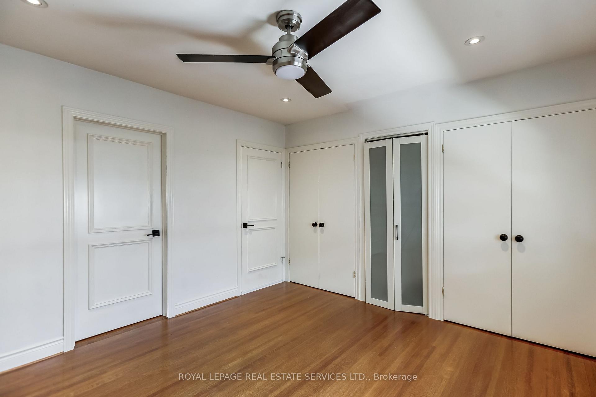 Photo 54 of 75 Ravensbourne Crescent, Etobicoke, Princess-Rosethorn — HOMEH