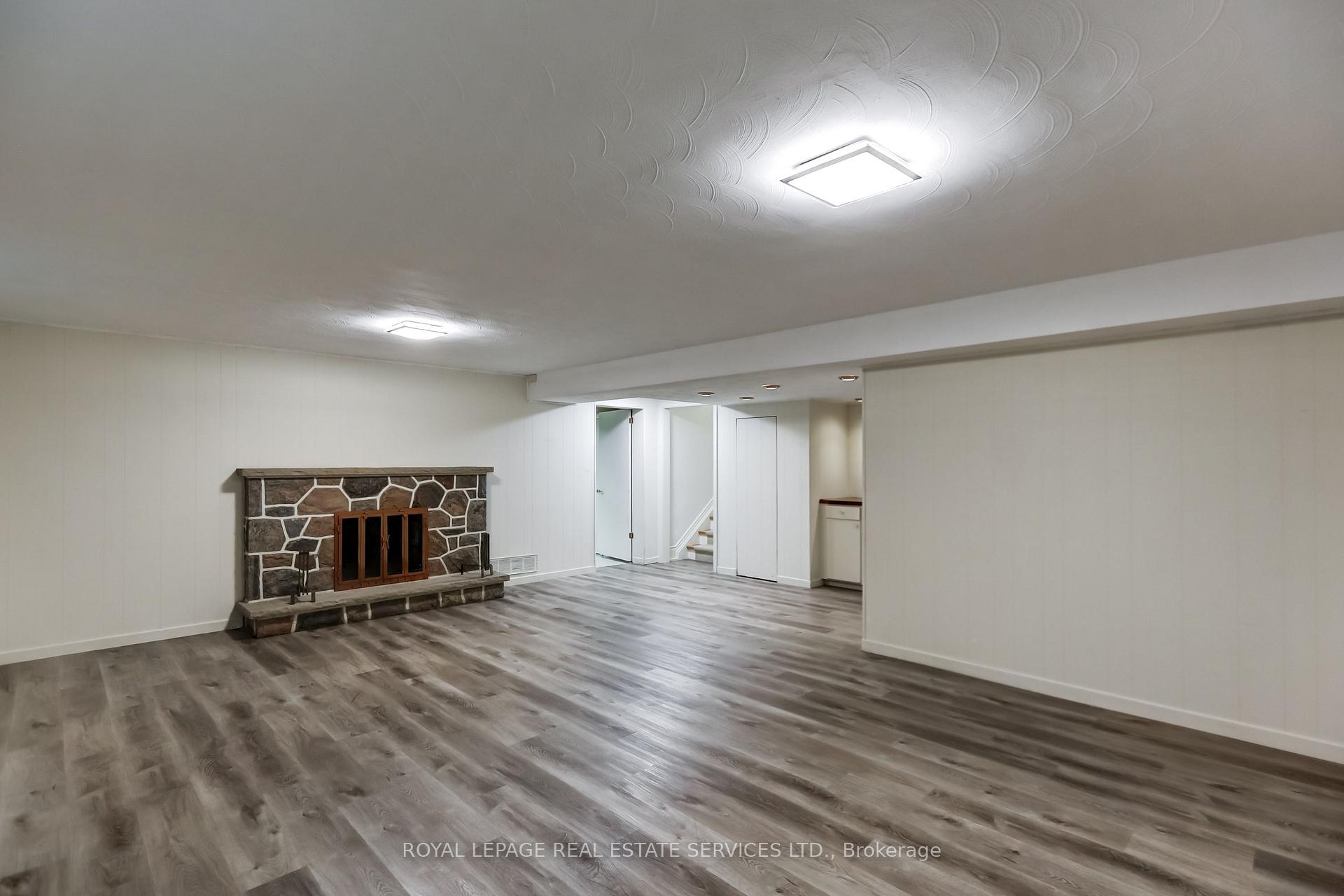 Photo 88 of 75 Ravensbourne Crescent, Etobicoke, Princess-Rosethorn — HOMEH