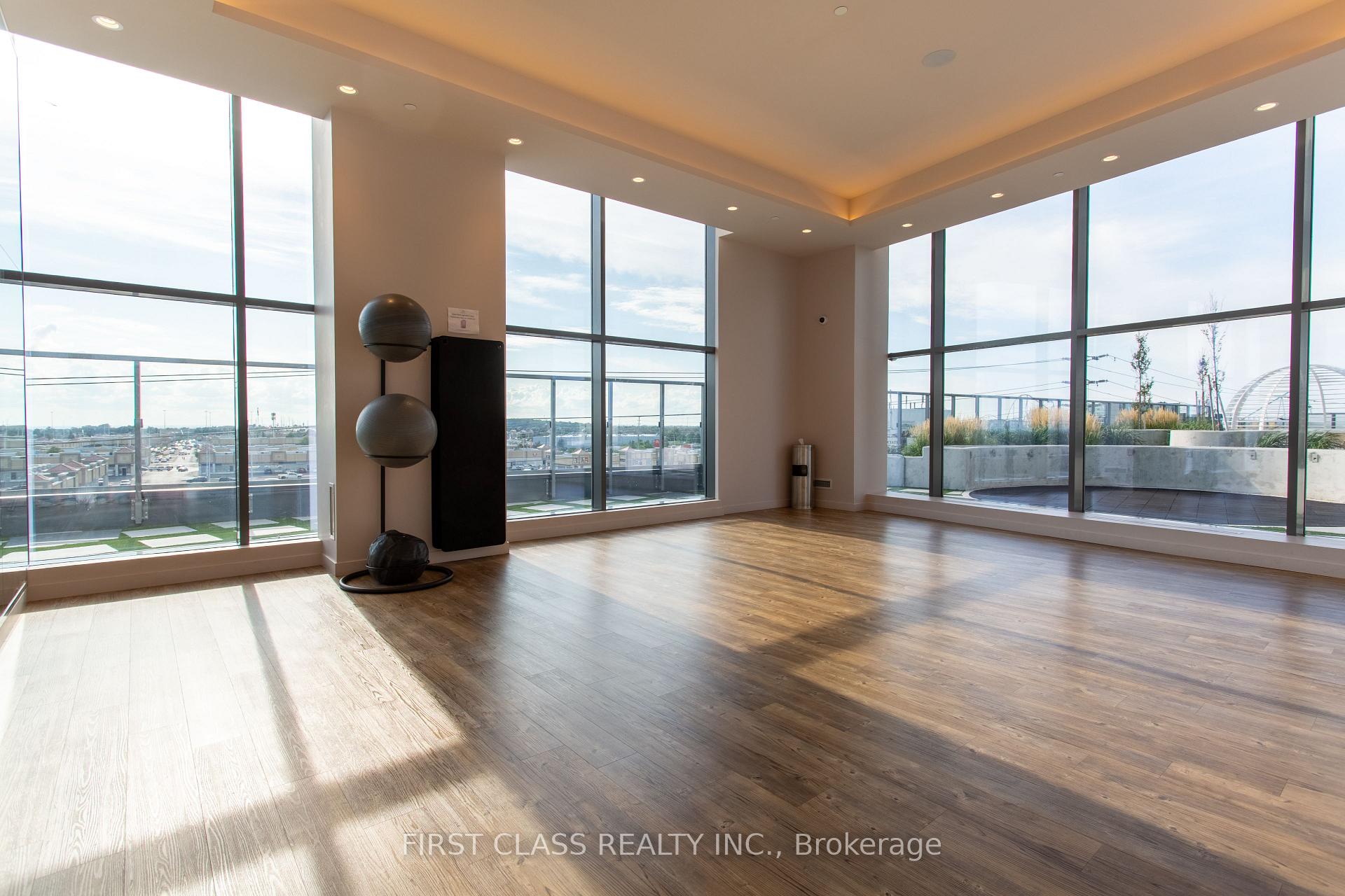 Photo 5 of Unit 403, 474 Caldari Road, Vaughan, Concord — HOMEH