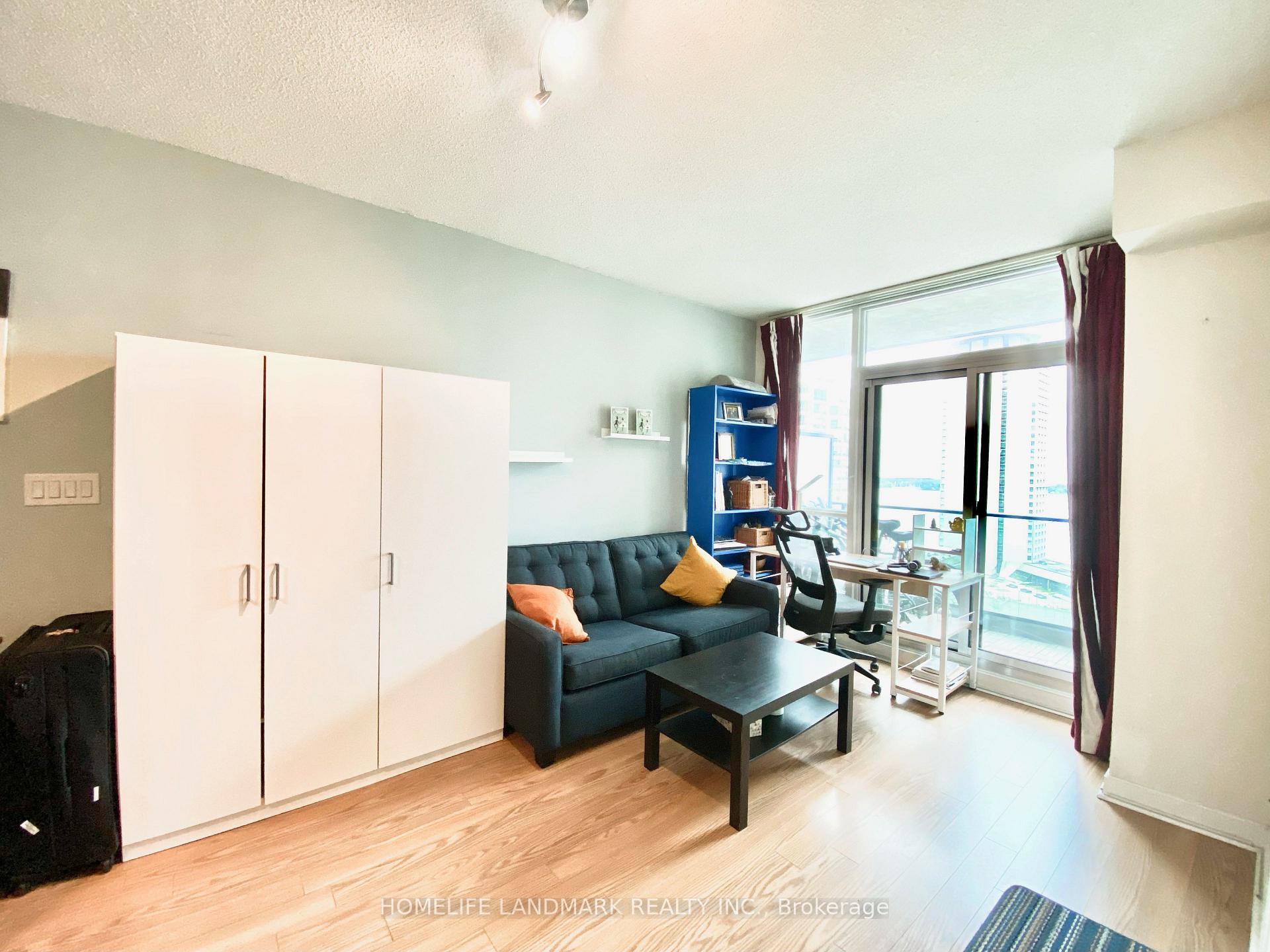 Photo 3 of Unit 1911, 33 Bay Street, Toronto, Waterfront Communities — HOMEH