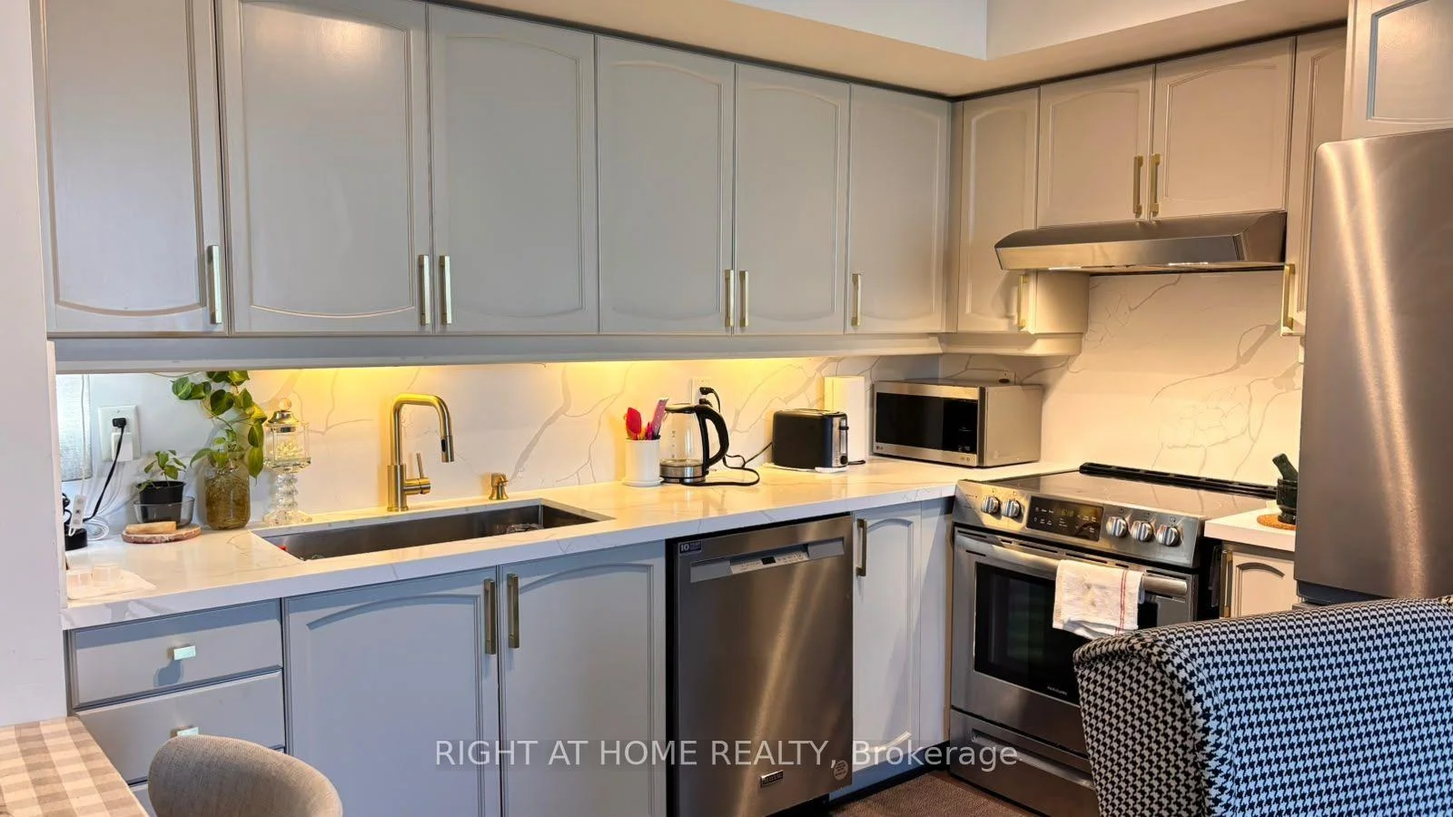 Photo 22 of Unit 2709, 710 Humberwood Boulevard, Etobicoke, West Humber-Clairville — HOMEH