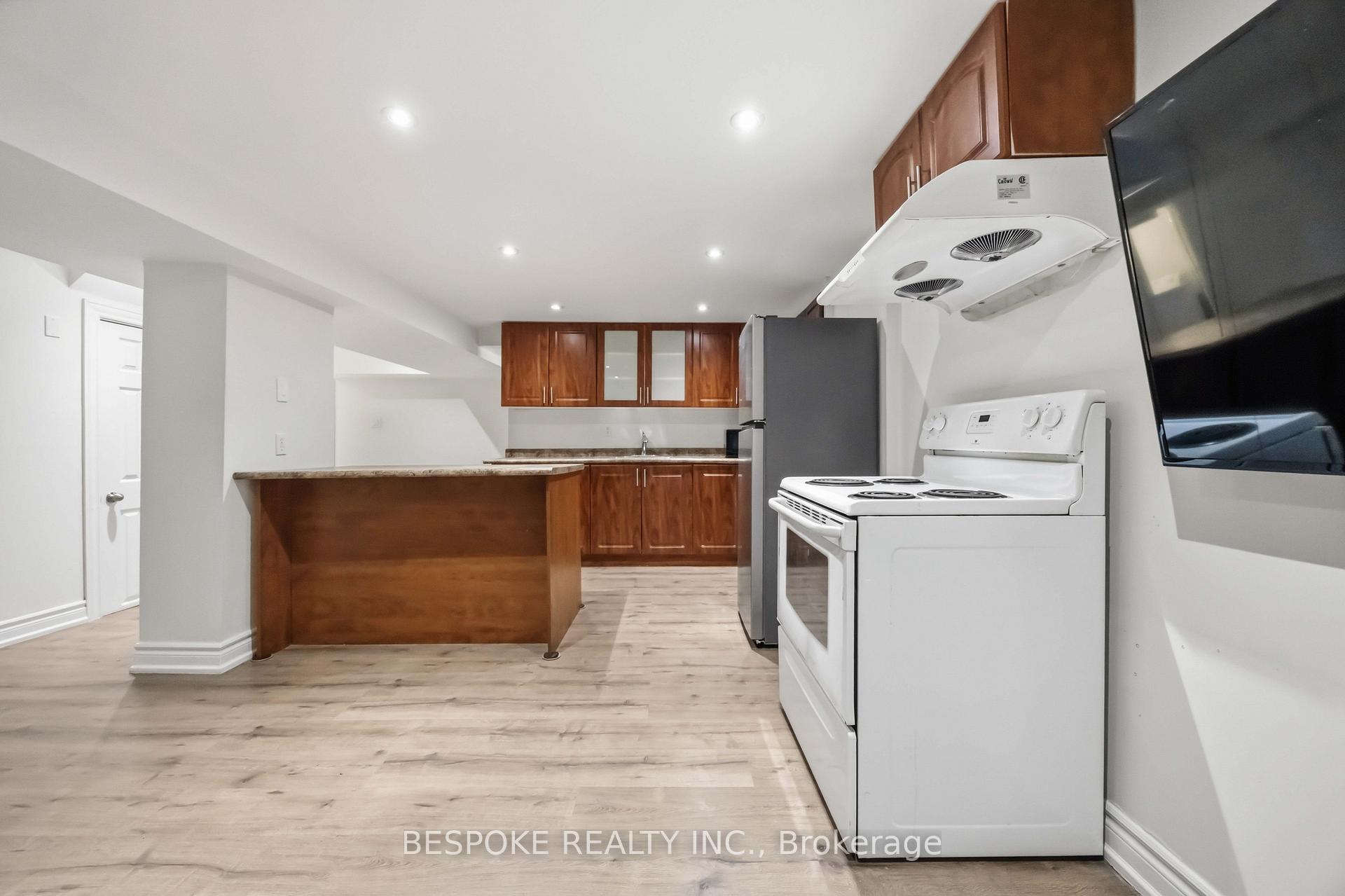 Photo 2 of Unit Bsmt, 54 Mcinnes Crescent, Scarborough, Rouge — HOMEH