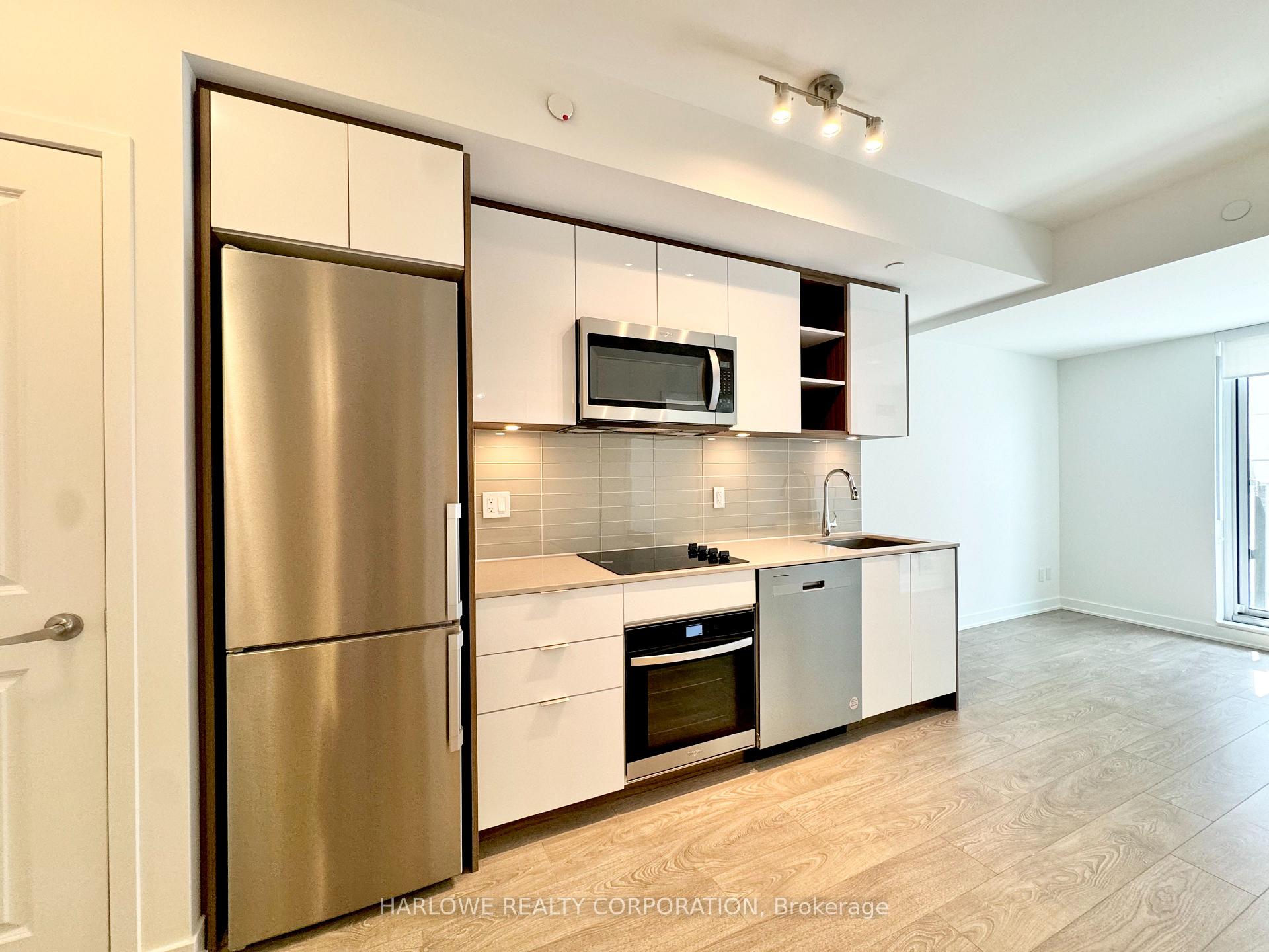 Front of Unit 1227, 543 Richmond Street W
