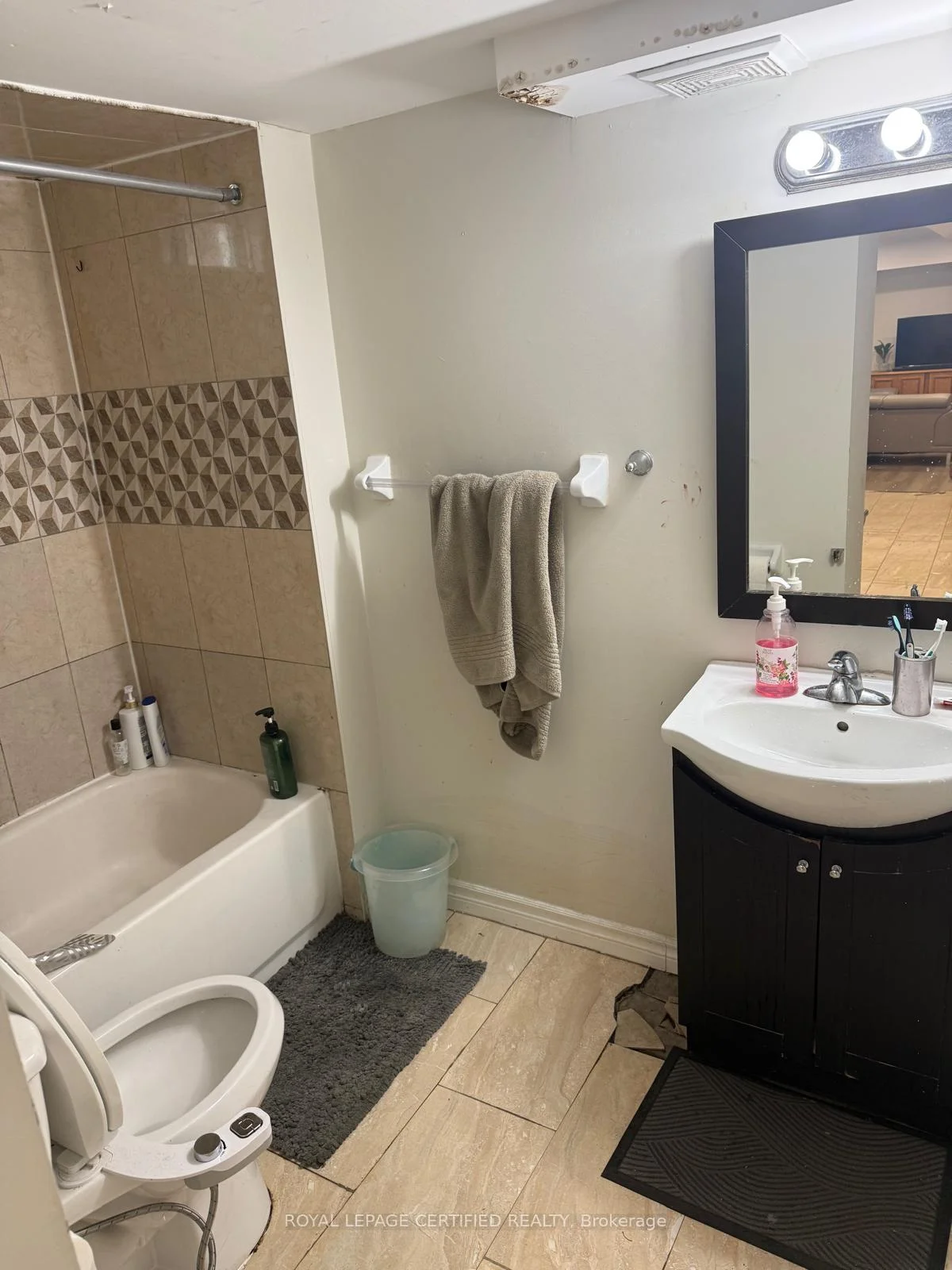 Photo 16 of Unit 2, 7 Richmead Road, Brampton, Credit Valley — HOMEH