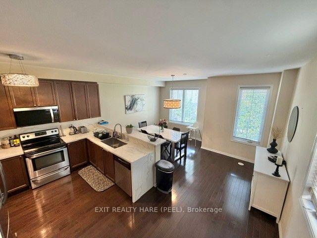 Photo 6 of 27 Bergamont Road, Brampton, Bram West — HOMEH