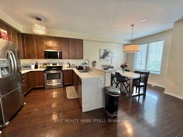 Photo 10 of 27 Bergamont Road, Brampton, Bram West — HOMEH
