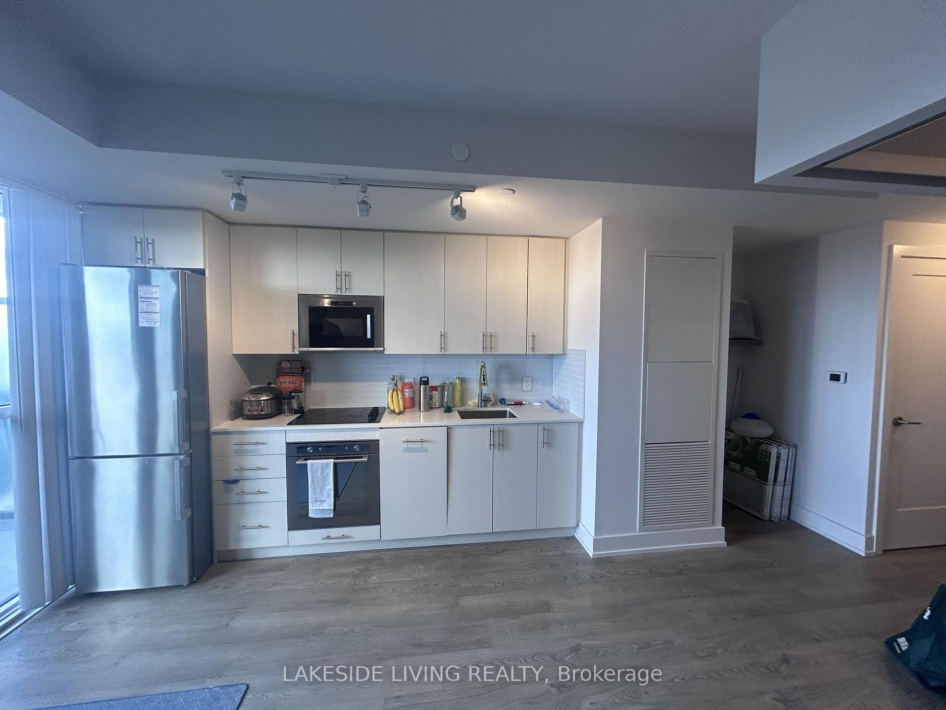 Photo 8 of Unit 2201, 2550 Simcoe Street N, Oshawa, Windfields — HOMEH