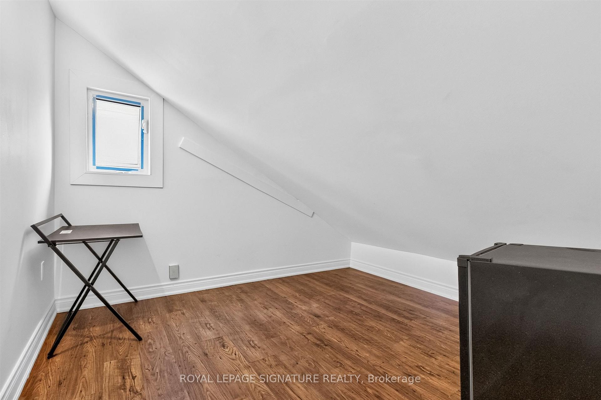 Photo 18 of 212 Lippincott Street, Toronto, University — HOMEH