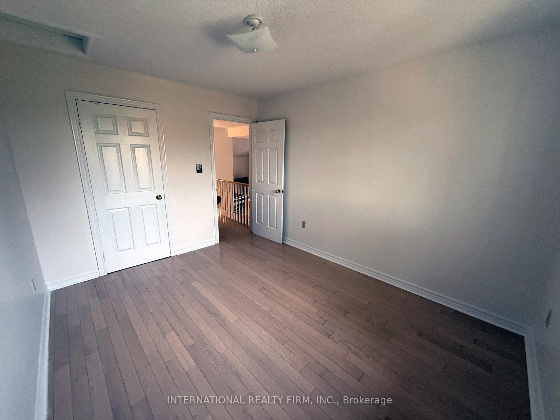 Photo 25 of 43 Falconridge Drive, Hamilton, Carpenter — HOMEH