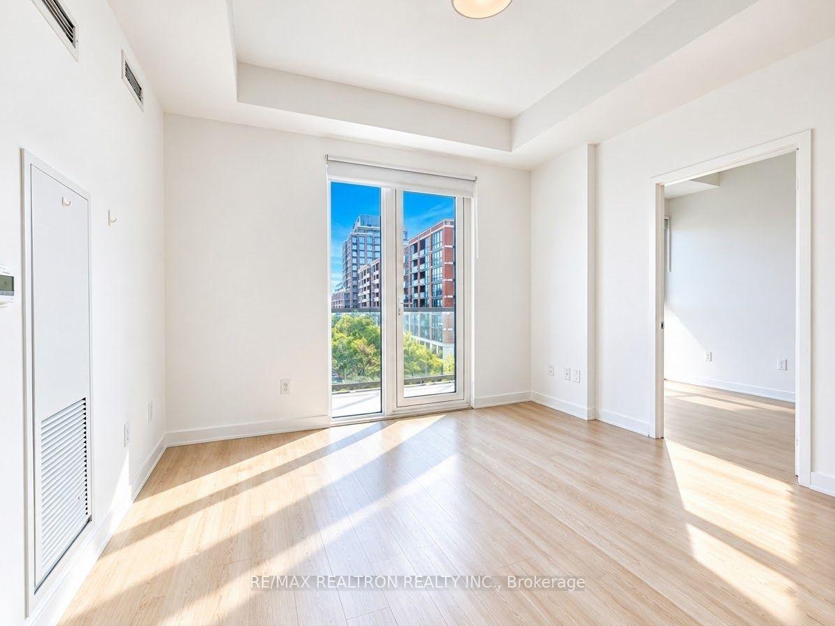 Photo of Unit 541, 500 Wilson Avenue