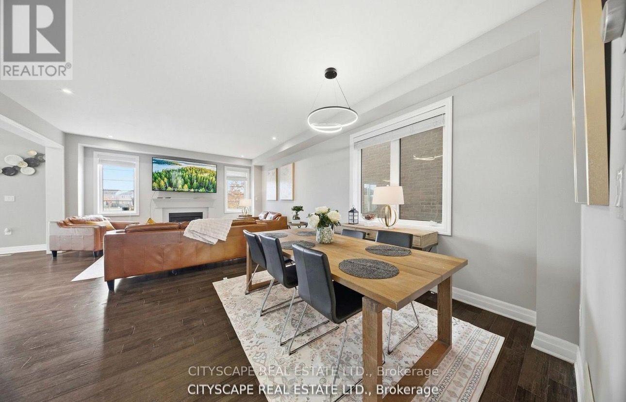 Photo 7 of 28 Celano Drive, Hamilton, Waterdown — HOMEH