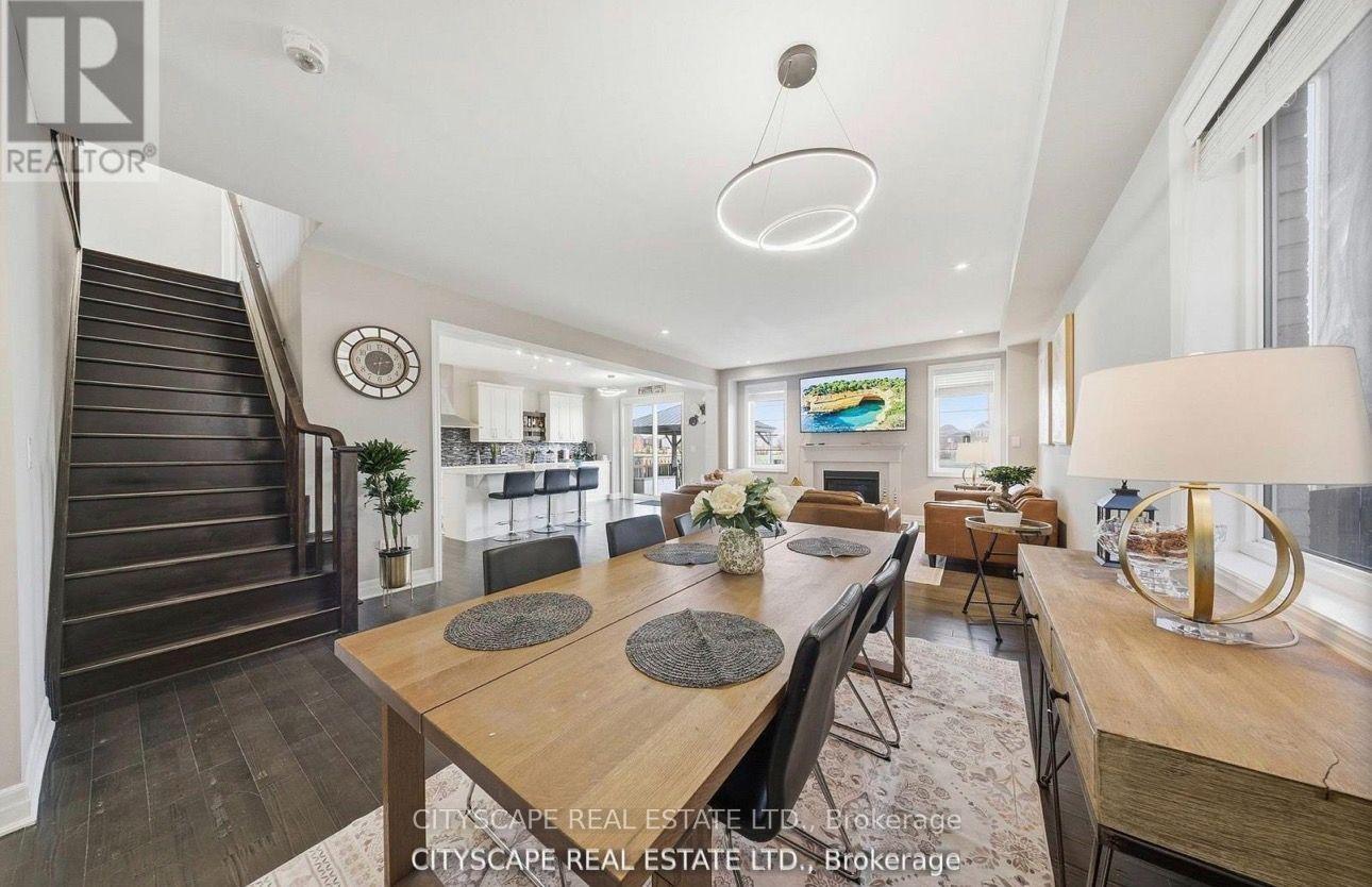 Photo 8 of 28 Celano Drive, Hamilton, Waterdown — HOMEH