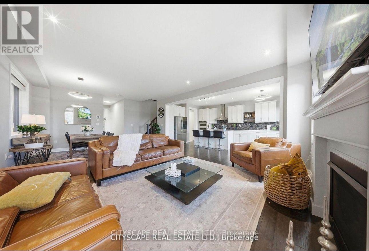 Photo 10 of 28 Celano Drive, Hamilton, Waterdown — HOMEH