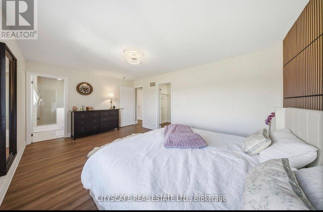 Photo 24 of 28 Celano Drive, Hamilton, Waterdown — HOMEH