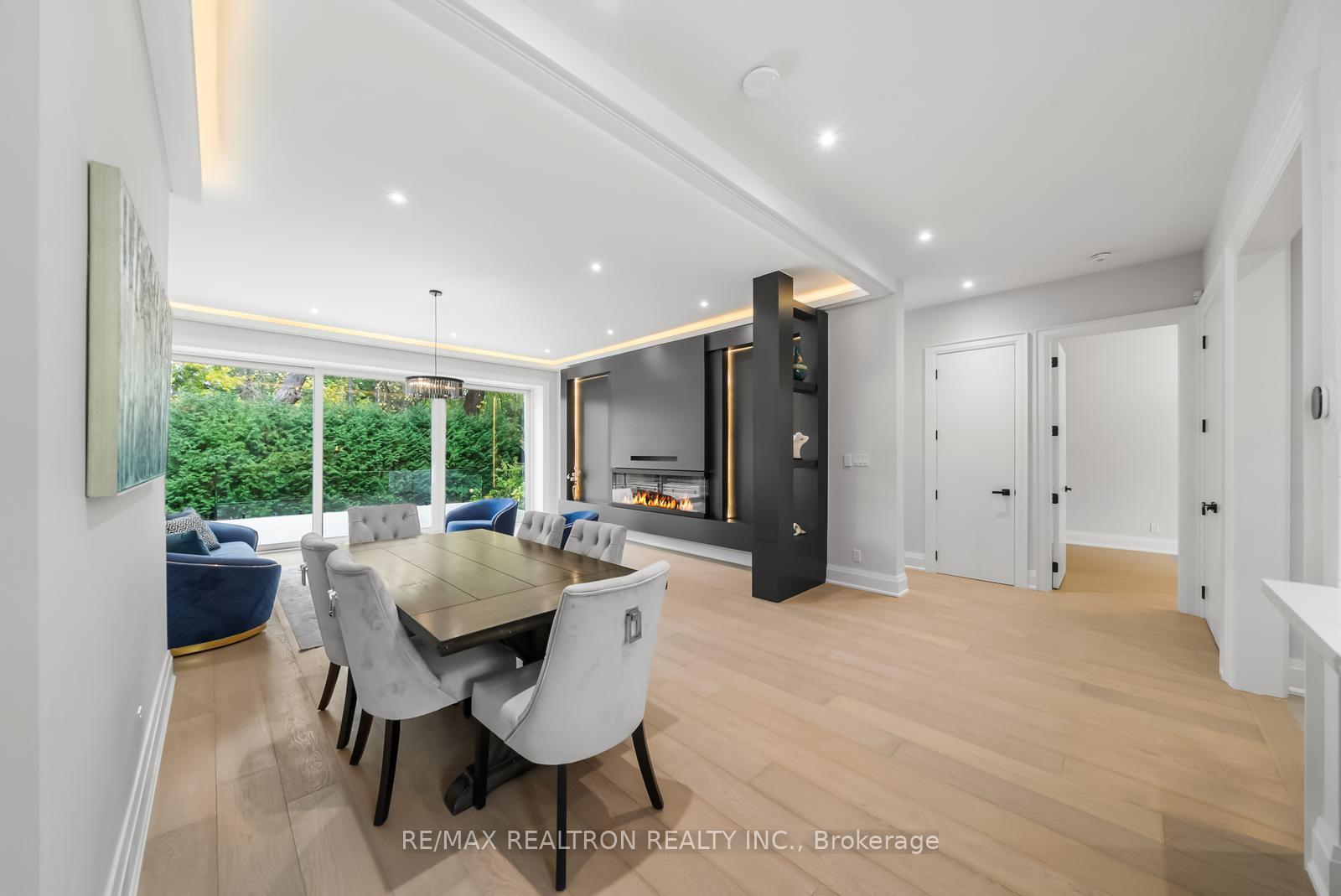 Photo 12 of 41 Sprucewood Drive, Markham, Grandview — HOMEH