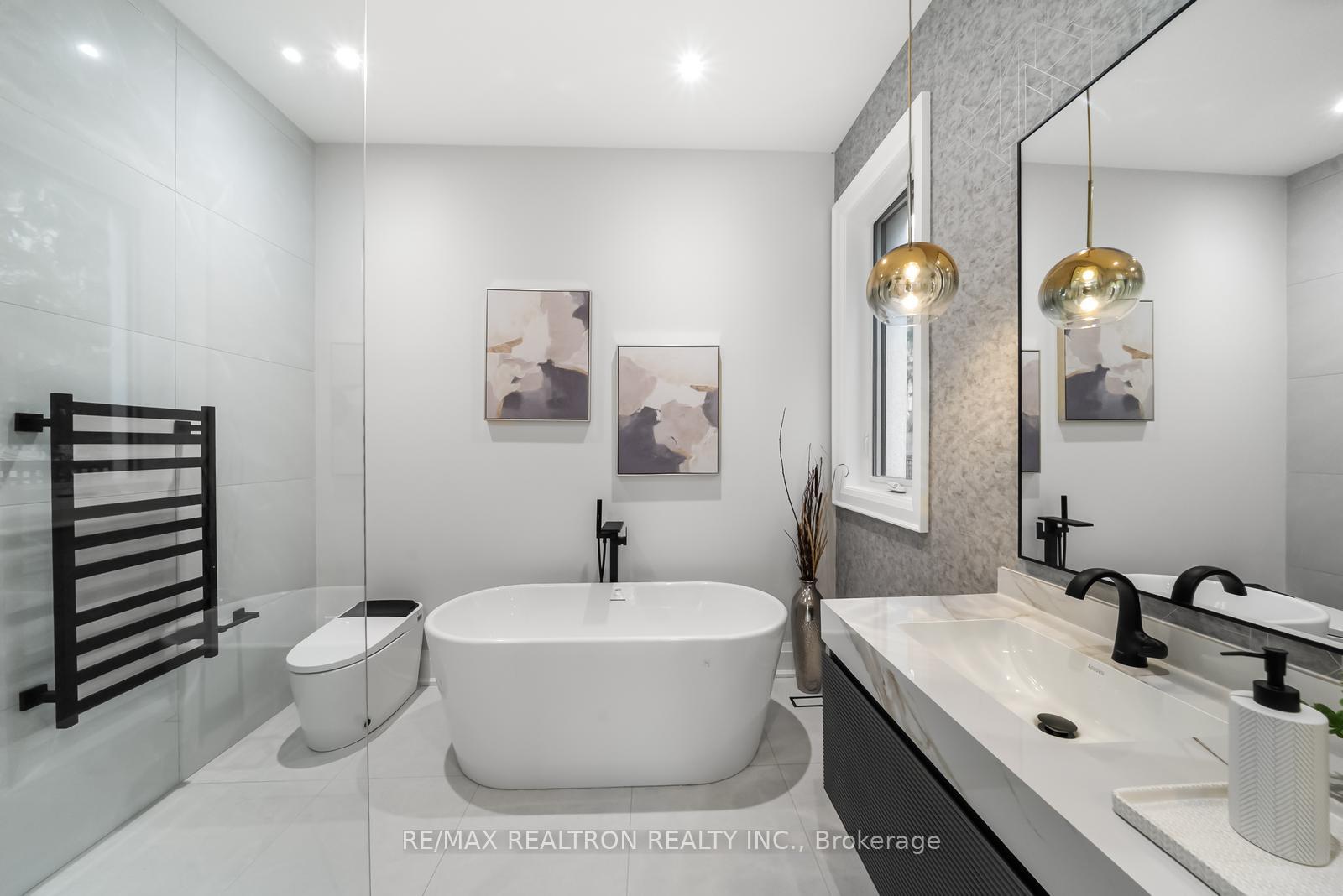 Photo 25 of 41 Sprucewood Drive, Markham, Grandview — HOMEH