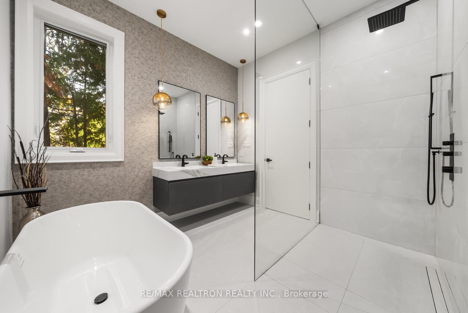 Photo 26 of 41 Sprucewood Drive, Markham, Grandview — HOMEH