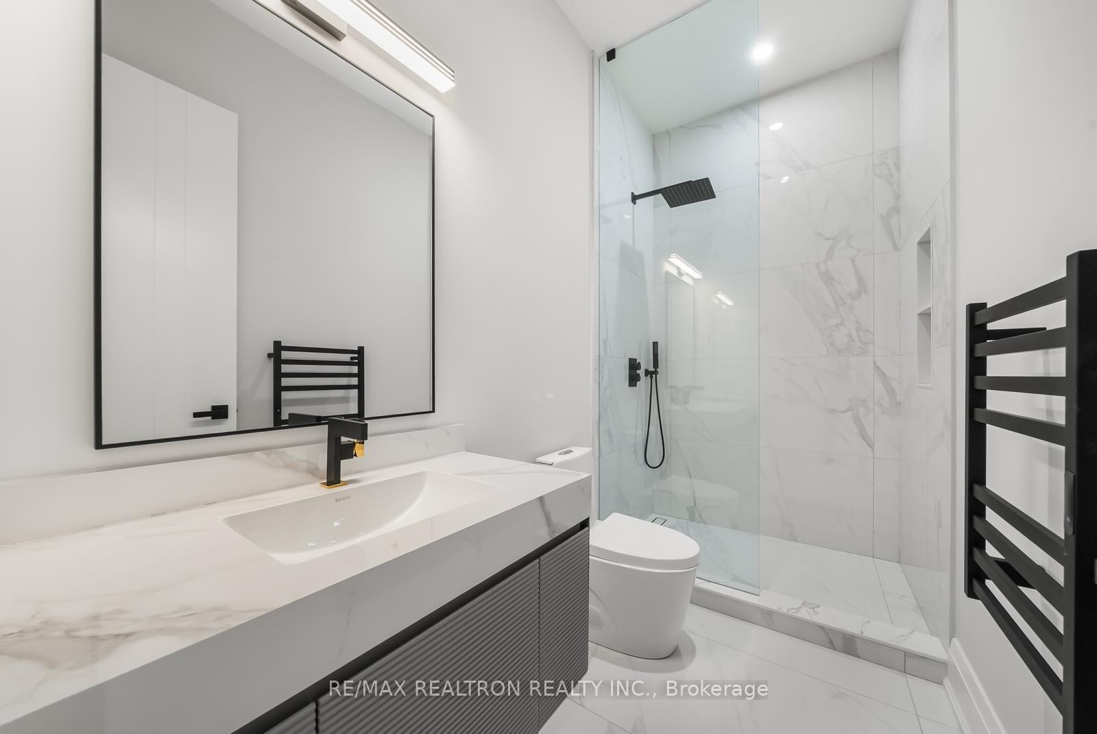 Photo 28 of 41 Sprucewood Drive, Markham, Grandview — HOMEH