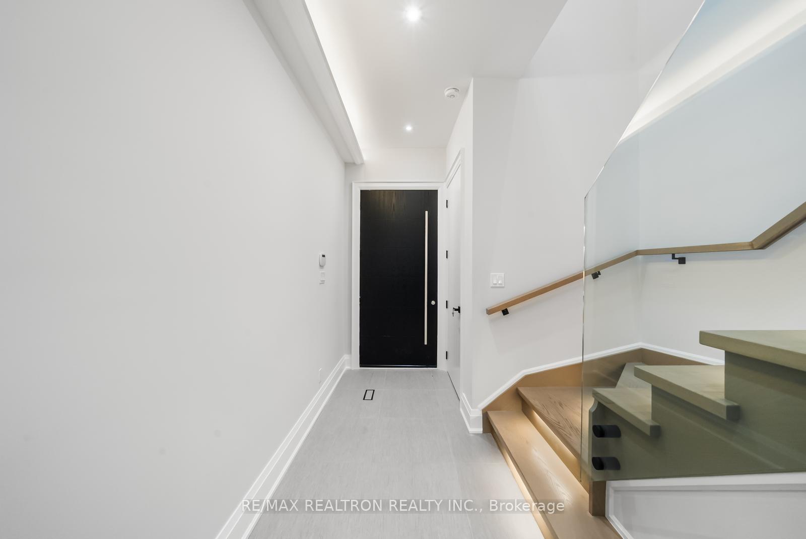Photo 29 of 41 Sprucewood Drive, Markham, Grandview — HOMEH