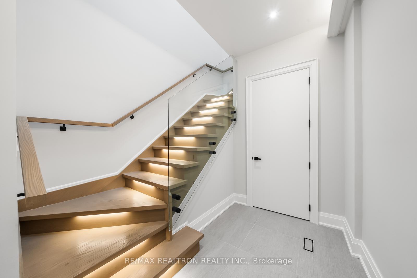 Photo 30 of 41 Sprucewood Drive, Markham, Grandview — HOMEH