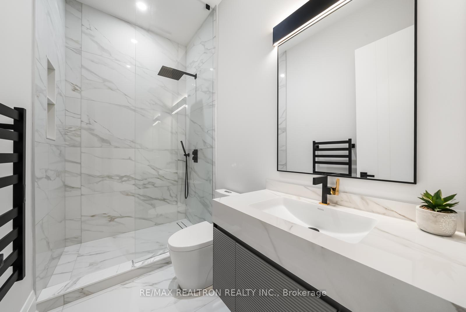Photo 48 of 41 Sprucewood Drive, Markham, Grandview — HOMEH