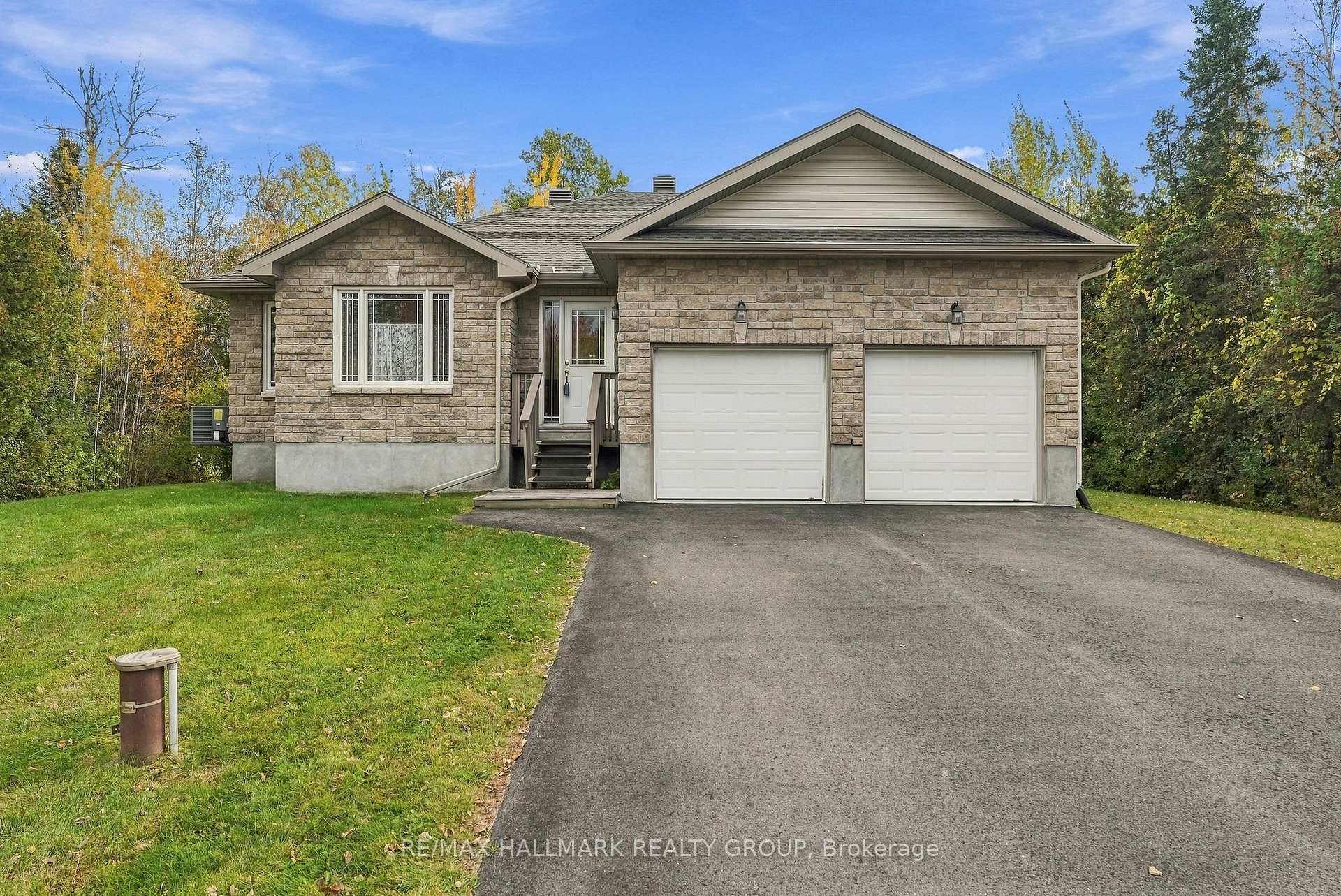 Photo of 12 Red Oak Drive